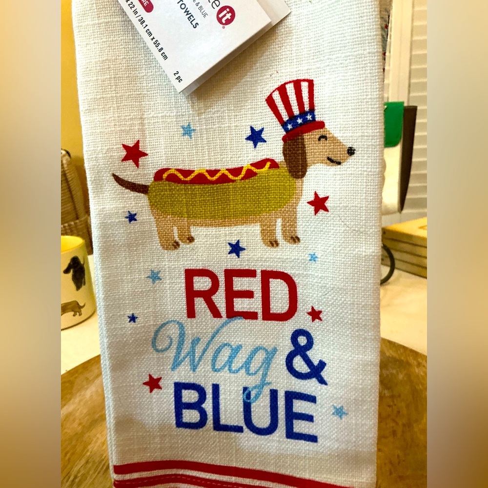 Patriotic Dachshund tea towels kitchen towels decor Red Wag and Blue NWT 15”x22”